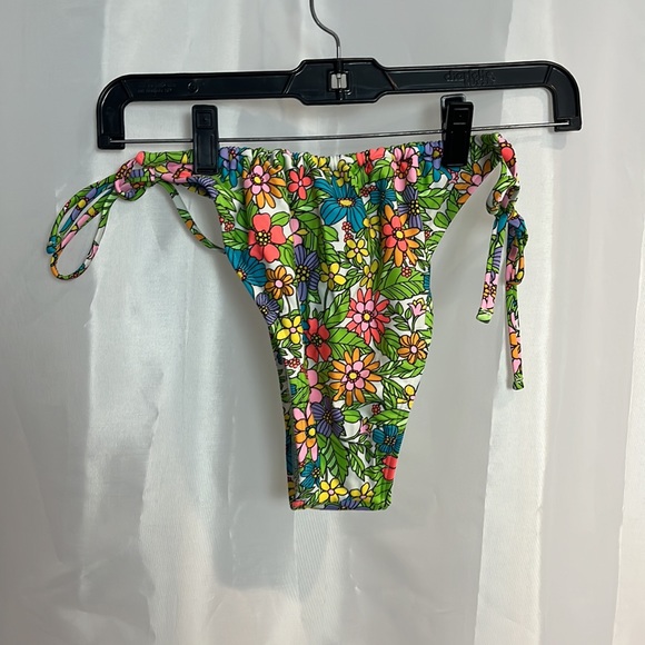 Women’s bikini bottoms 2052 - Picture 2 of 5